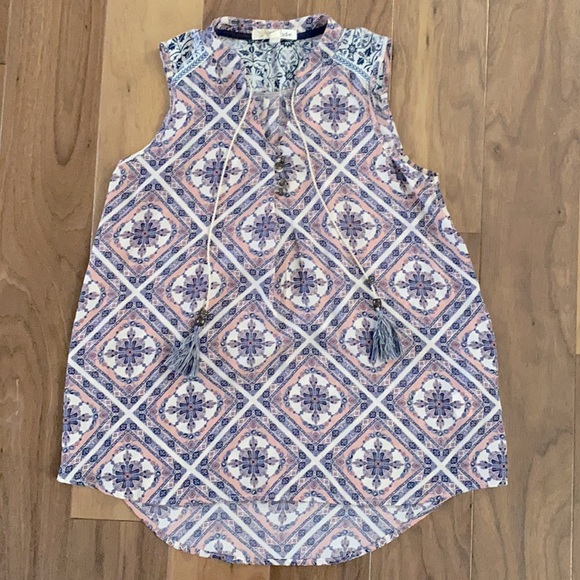 Rewind Tops - Pink and blue patterned sleeveless blouse